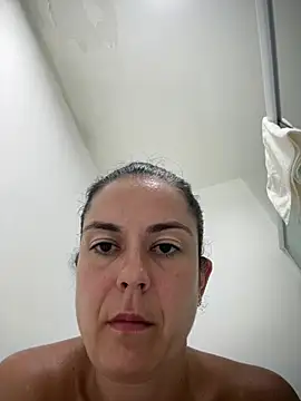 ClaraAlbuquerque online show from February 27, 2026, 12:10 am