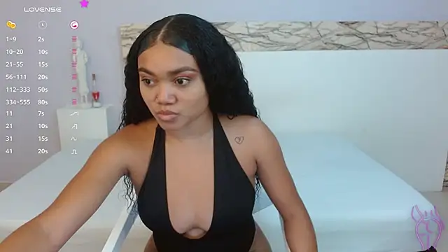 JasmineRose7 online show from February 25, 2025, 4:03 am