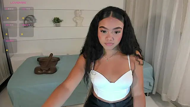 JasmineRose7 online show from October 11, 2025, 1:20 pm