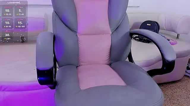 Snapshot of Valentina_slim chatting on March 16, 2025, 12:45 am Valentina slim online show from March 16, 2025, 12:45 am