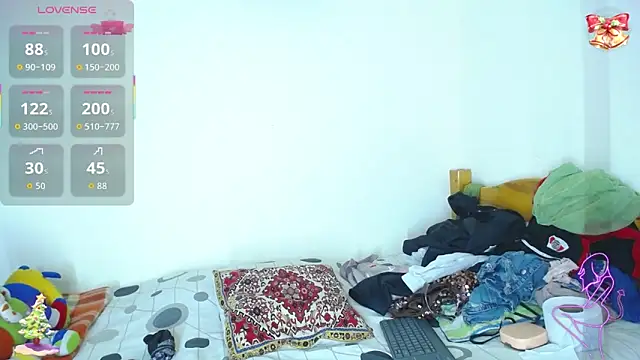 boysLittle online show from December 4, 2025, 8:28 pm