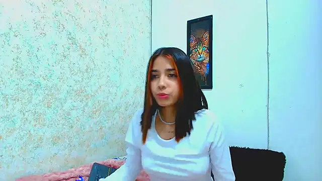 Snapshot of Rousse_violett chatting on March 5, 2025, 11:27 pm Rousse violett online show from March 5, 2025, 11:27 pm