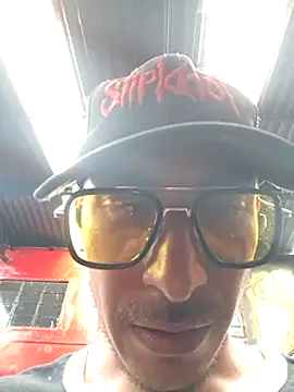 Snapshot of tony-camargo chatting on January 20, 2025, 5:16 pm tony-camargo online show from January 20, 2025, 5:16 pm