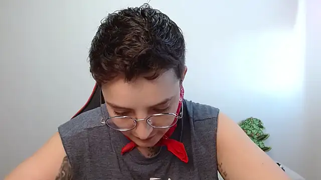 alex parker07 online show from October 5, 2025, 8:40 pm