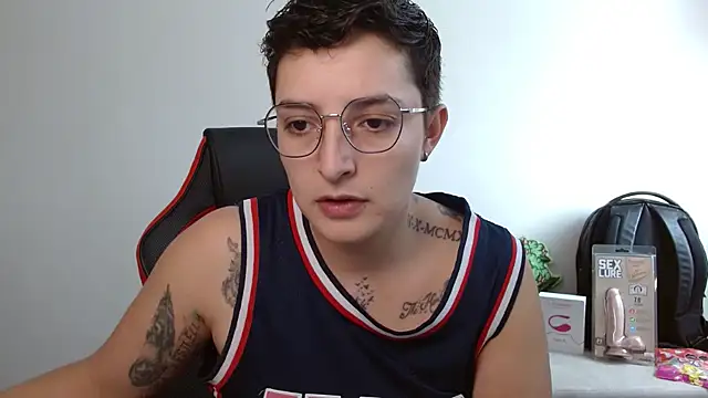 alex parker07 online show from October 19, 2025, 7:03 pm