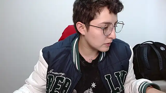 alex parker07 online show from October 27, 2025, 9:52 pm