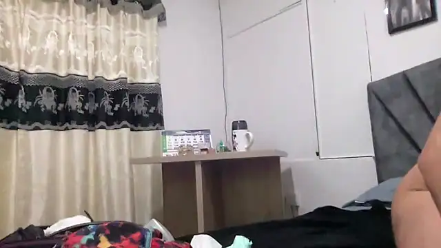 LunaBeya online show from March 9, 2026, 2:21 pm