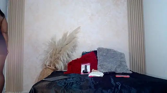 Snapshot of RAICHELLCOOPER1 chatting on November 16, 2025, 2:00 pm RAICHELLCOOPER1 online show from November 16, 2025, 2:00 pm