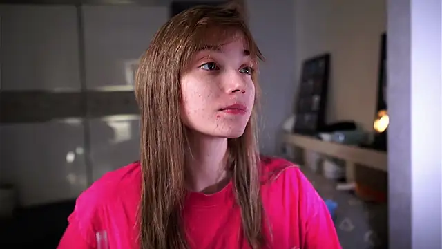 ileanacampbe online show from September 22, 2025, 4:25 am