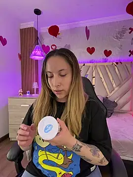 NyxAndria 1 online show from February 25, 2026, 1:15 am