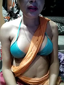 SANA-LEONI online show from March 2, 2025, 4:32 pm