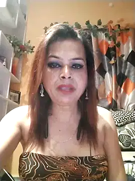 SANA-LEONI online show from February 9, 2026, 2:54 pm