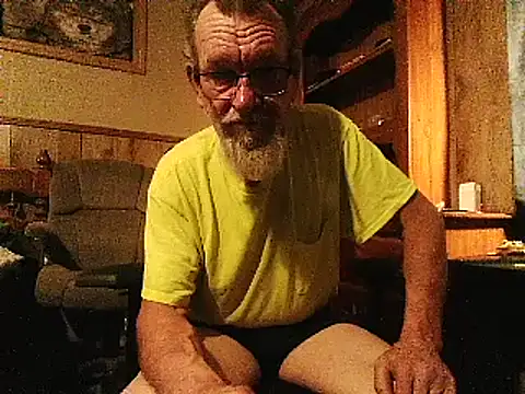 Snapshot of Aldick68 chatting on March 1, 2025, 5:52 am Aldick68 online show from March 1, 2025, 5:52 am