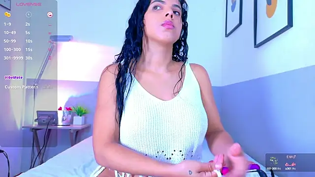 Snapshot of hotiergirl chatting on September 27, 2025, 12:21 pm hotiergirl online show from September 27, 2025, 12:21 pm