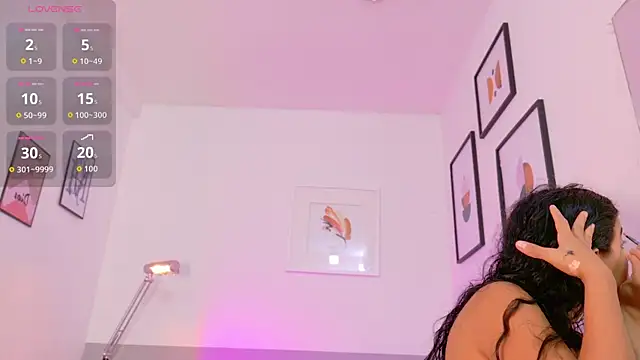 Snapshot of hotiergirl chatting on October 15, 2025, 1:00 pm hotiergirl online show from October 15, 2025, 1:00 pm