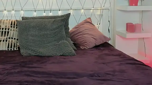 AndreaRussowx online show from March 21, 2026, 8:19 am