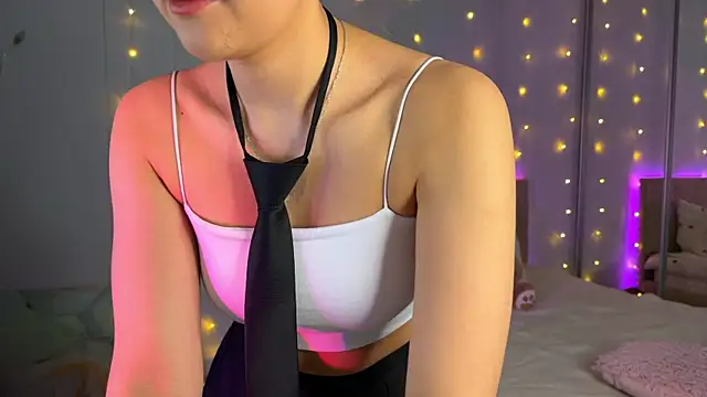 Snapshot of Mercedes_Robinson chatting on January 27, 2025, 4:30 am Mercedes Robinson online show from January 27, 2025, 4:30 am