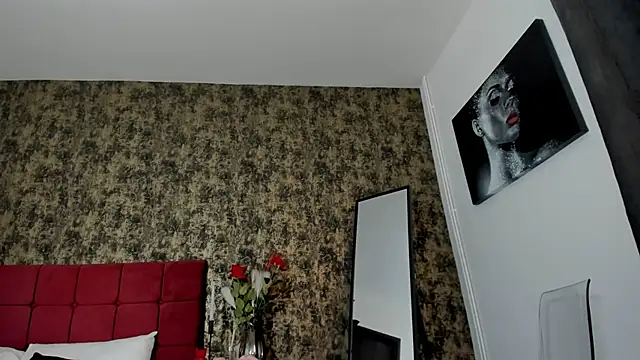 KylieReina online show from February 20, 2025, 6:28 am