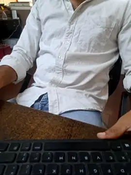 braveman999 online show from April 8, 2026, 8:58 am