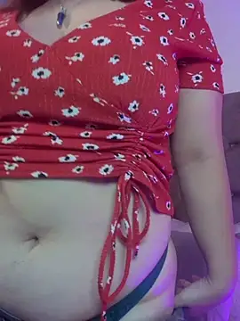 zoes milee online show from October 9, 2025, 11:19 am