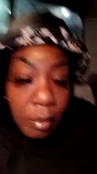 chocolatechipkukky85 online show from February 1, 2025, 12:29 am