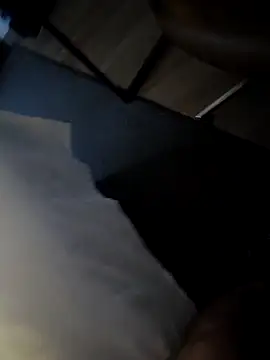 Snapshot of Rzemtsefg chatting on October 22, 2025, 3:34 pm Rzemtsefg online show from October 22, 2025, 3:34 pm