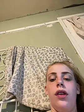 VioletxBlue online show from May 28, 2026, 9:12 pm