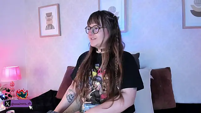 Veronica simons online show from September 18, 2025, 9:17 pm