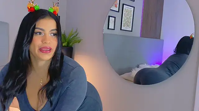 AlynAllen online show from December 16, 2025, 7:19 pm