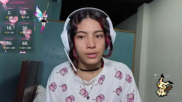 Lovelyamyy online show from October 23, 2025, 10:19 pm