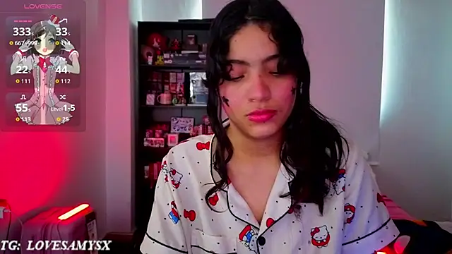 Lovelyamyy online show from June 17, 2026, 2:07 pm