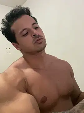 Lucasfit24 online show from February 9, 2025, 3:32 am