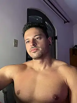 Lucasfit24 online show from March 7, 2025, 11:51 am