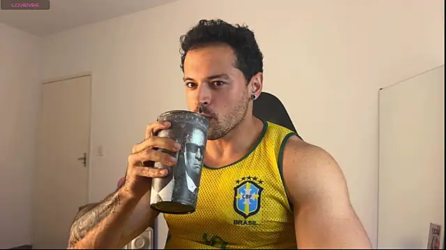 Snapshot of Lucasfit24 chatting on June 19, 2026, 12:59 am Lucasfit24 online show from June 19, 2026, 12:59 am