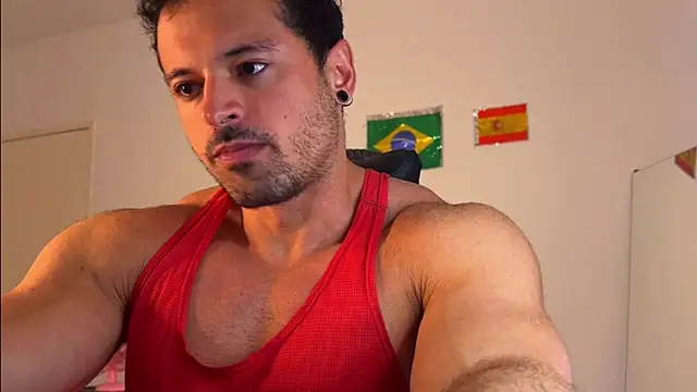Snapshot of Lucasfit24 chatting on July 8, 2026, 3:05 pm Lucasfit24 online show from July 8, 2026, 3:05 pm