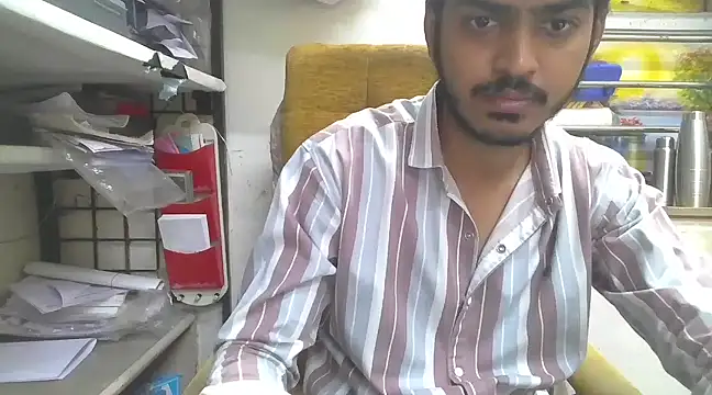 Snapshot of cute_modell chatting on February 25, 2025, 8:14 am cute modell online show from February 25, 2025, 8:14 am