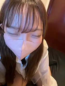 omochi chan oo online show from September 11, 2025, 5:07 am