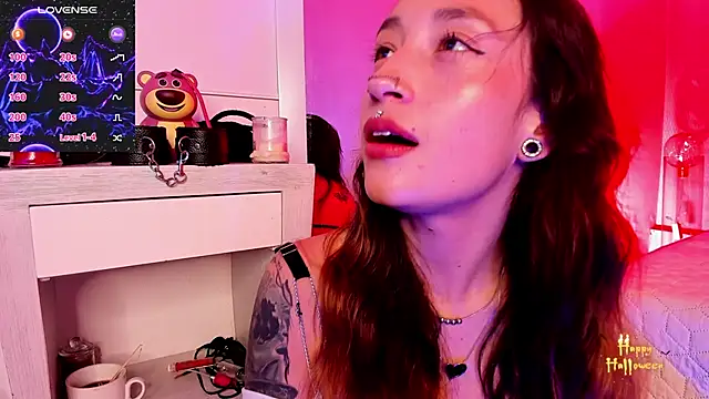 Snapshot of coral_jonesss chatting on October 13, 2025, 2:06 pm coral jonesss online show from October 13, 2025, 2:06 pm