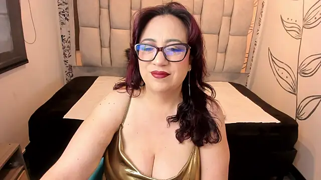 Victoria Adamns online show from November 26, 2025, 12:06 pm