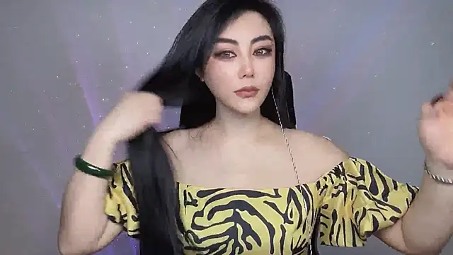 A-Lin888 online show from January 27, 2025, 1:52 pm