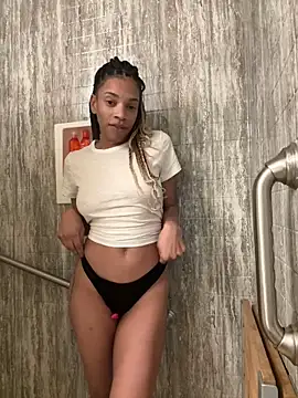 Snapshot of goddesskash chatting on February 21, 2025, 11:43 pm goddesskash online show from February 21, 2025, 11:43 pm