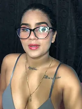 Renata 222 online show from February 27, 2025, 4:52 am