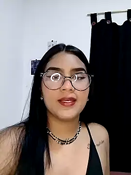 Renata 222 online show from September 14, 2025, 12:43 am