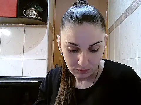 Yuliia30 online show from January 9, 2026, 3:15 pm