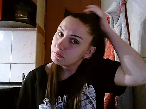 Yuliia30 online show from April 26, 2026, 4:15 pm