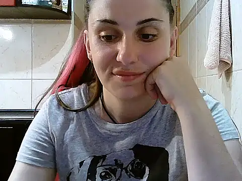 Yuliia30 online show from June 26, 2026, 4:44 pm