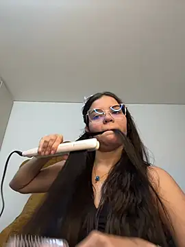 Anddyy   online show from February 15, 2026, 6:04 pm