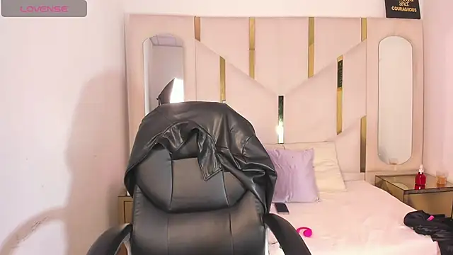 Snapshot of Salmaportman69 chatting on March 3, 2026, 5:41 pm Salmaportman69 online show from March 3, 2026, 5:41 pm