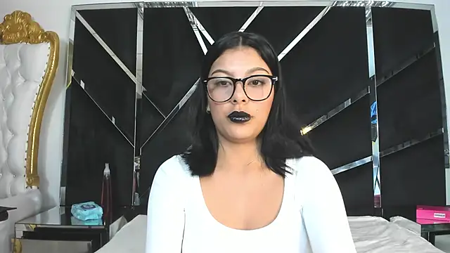 Snapshot of Salmaportman69 chatting on March 18, 2026, 6:55 pm Salmaportman69 online show from March 18, 2026, 6:55 pm