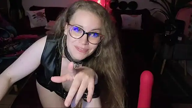 Miss luxiole online show from November 27, 2025, 5:59 pm